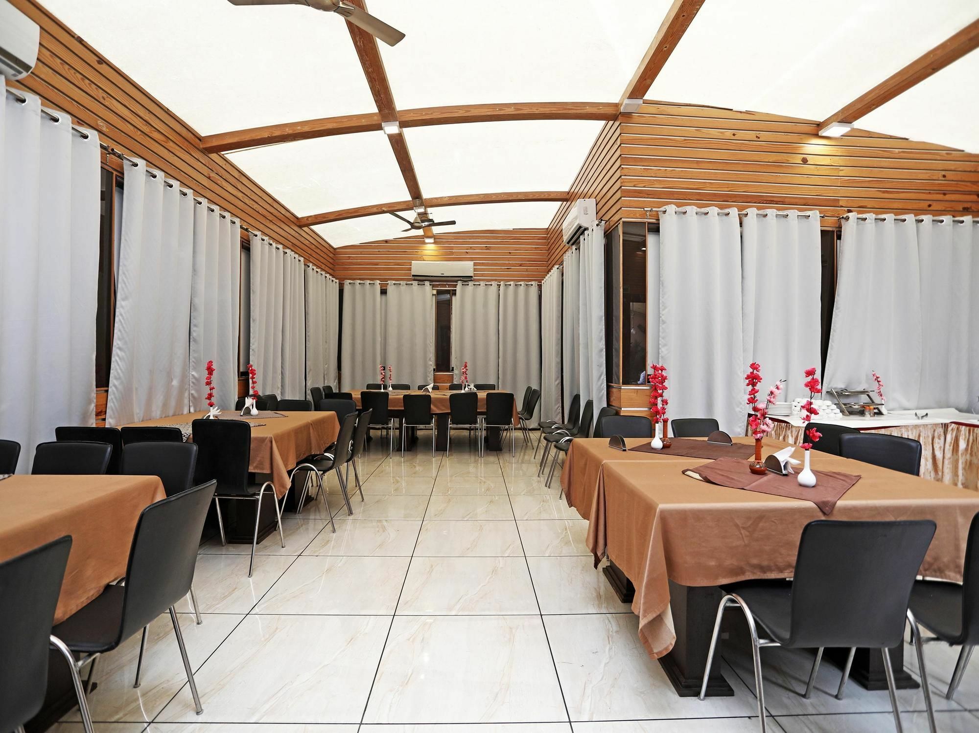 Hari'S Court Inns & Hotels New Delhi Exterior photo