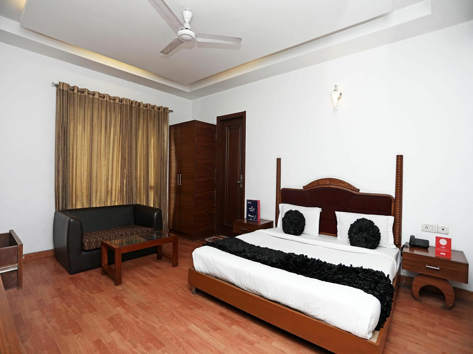 Hari'S Court Inns & Hotels New Delhi Exterior photo